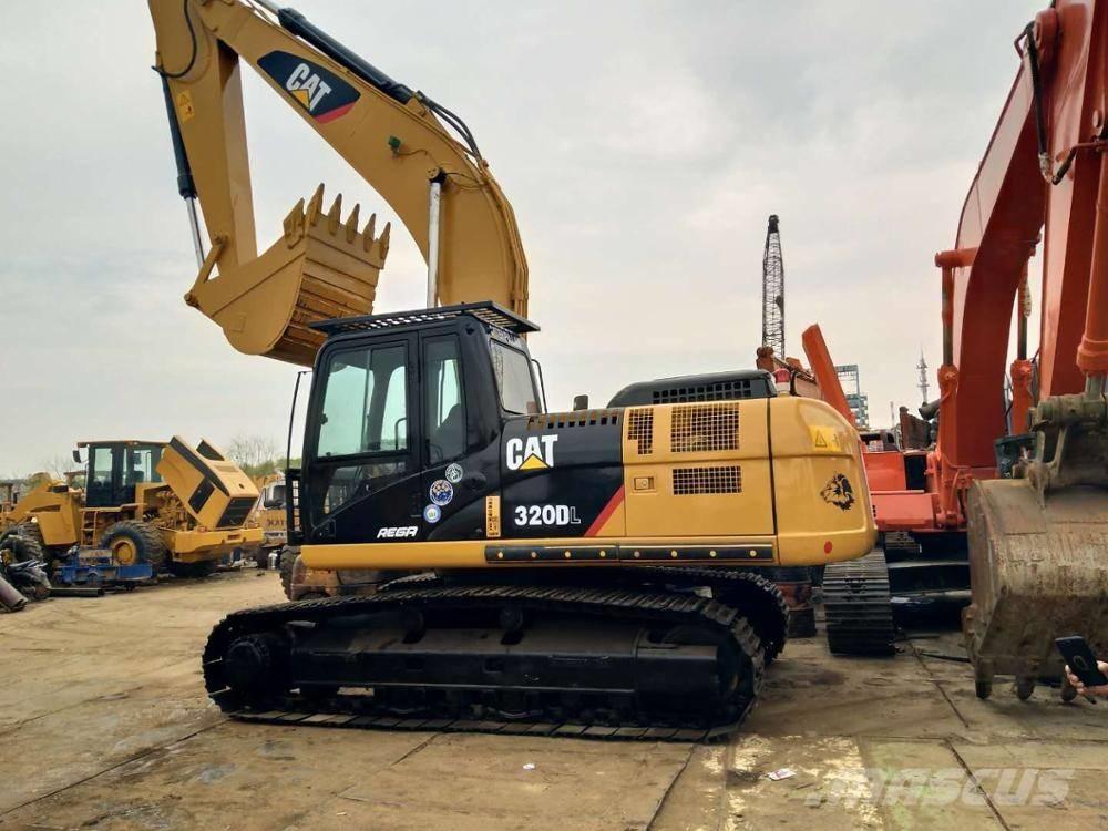 CAT 320D Bageri guseničari