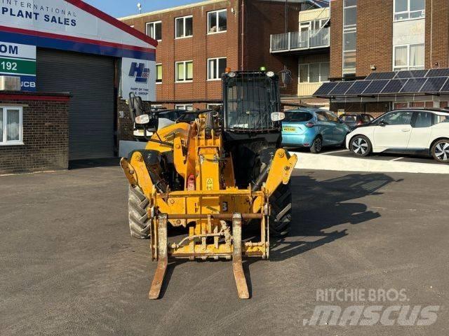 JCB 535-125 Teleskopski viljuškari