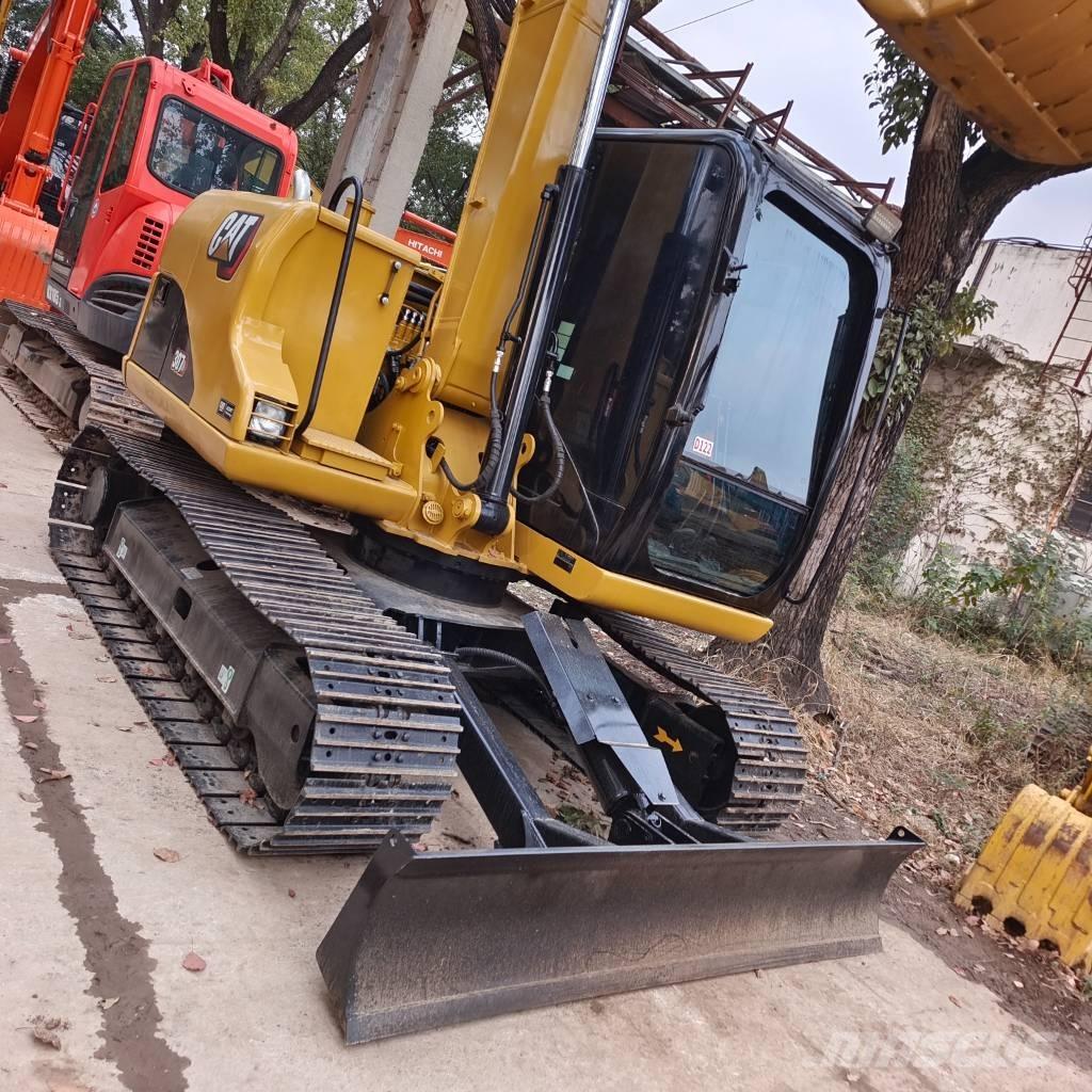 CAT 307D Midi bageri 7t – 12t