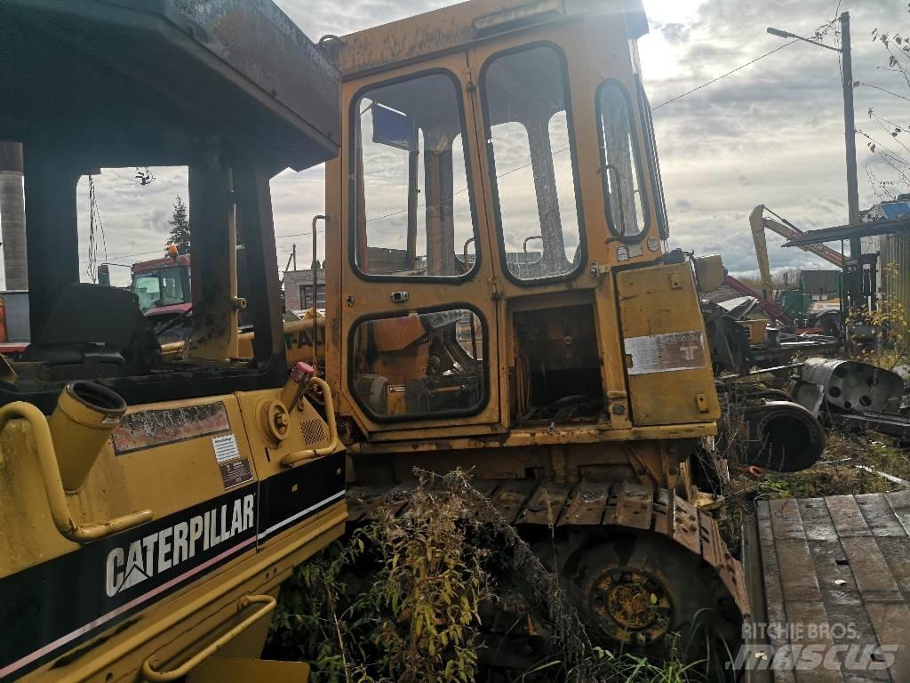 CAT D 5 M XL Buldožeri guseničari