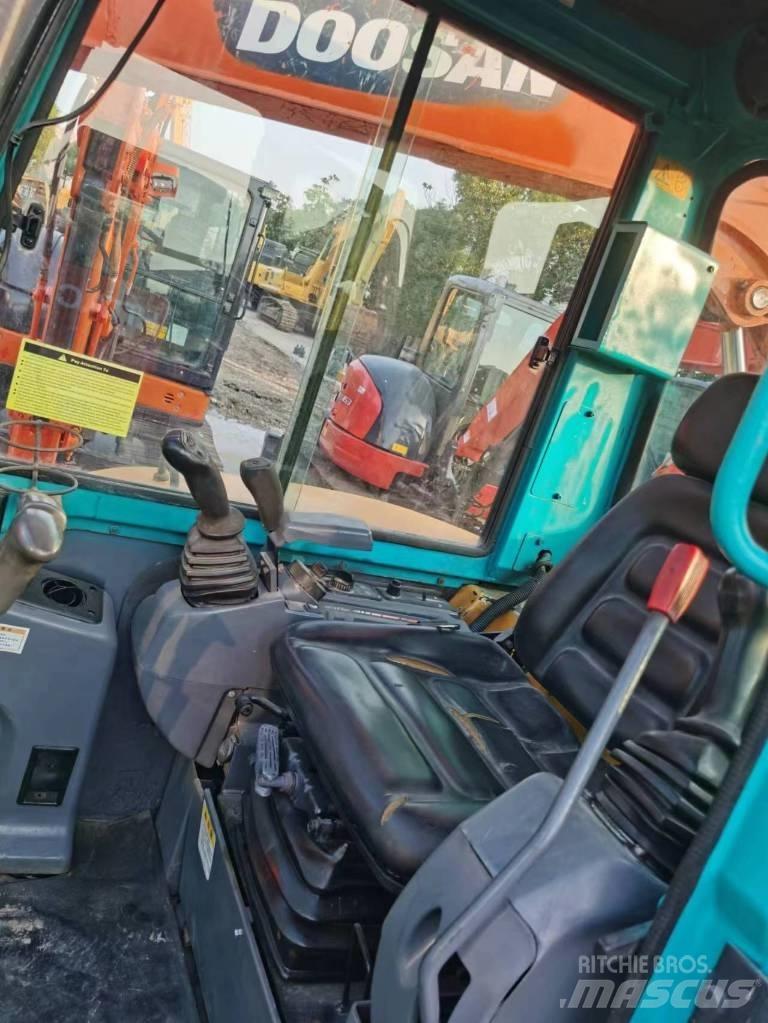 Kubota 163-1 Bageri guseničari
