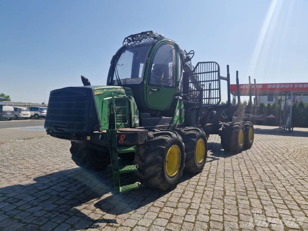 John Deere 1010 E Forvarderi