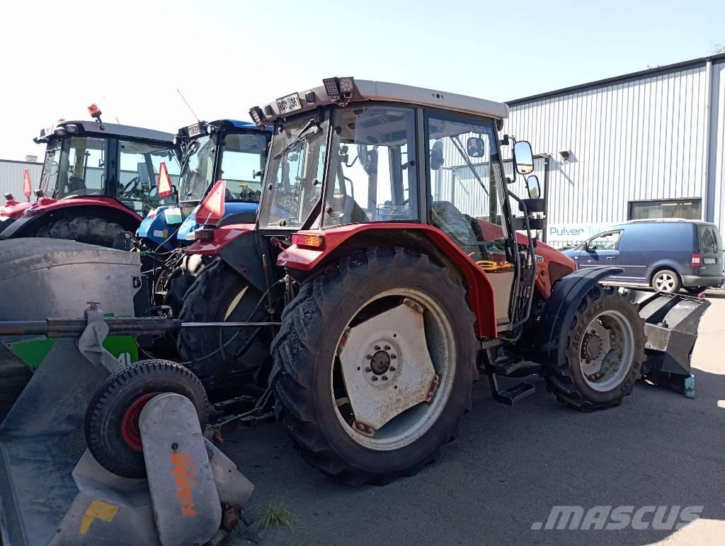 Massey Ferguson 4220 Traktori