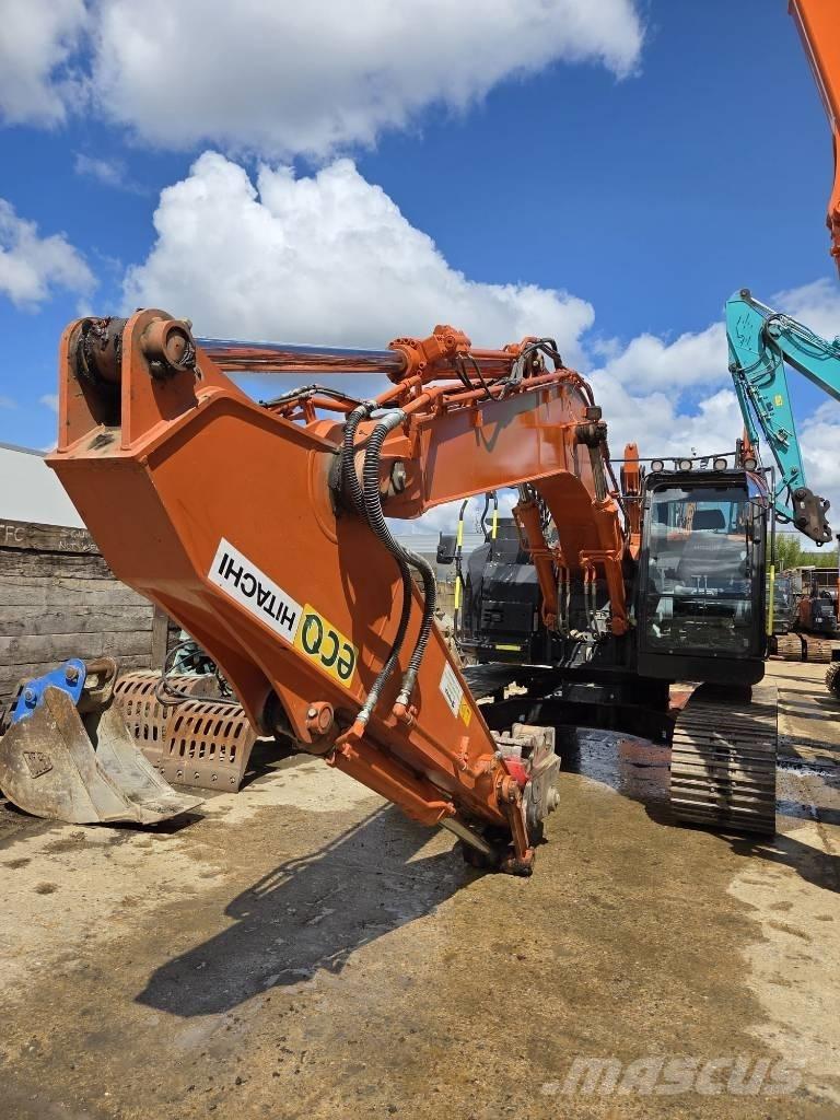 Hitachi ZX225US-6 Bageri guseničari