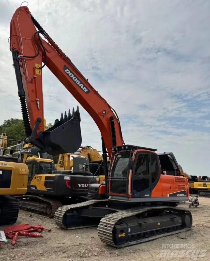Doosan DX 225 Bageri guseničari