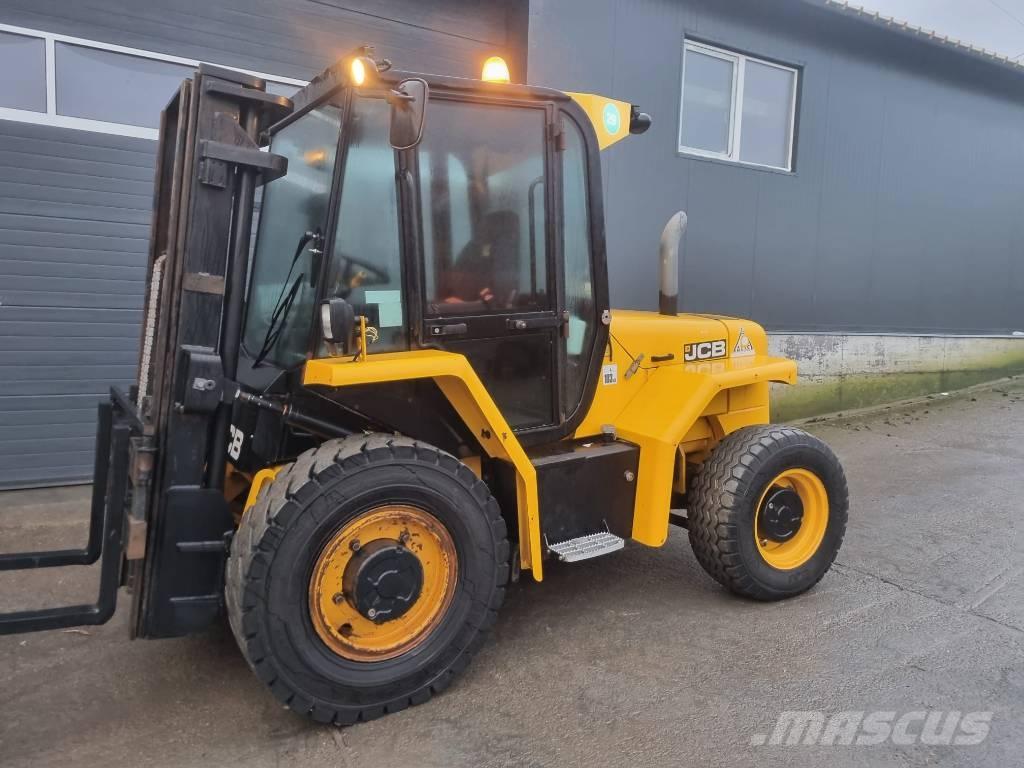 JCB 930 Vanterenski viljuškar