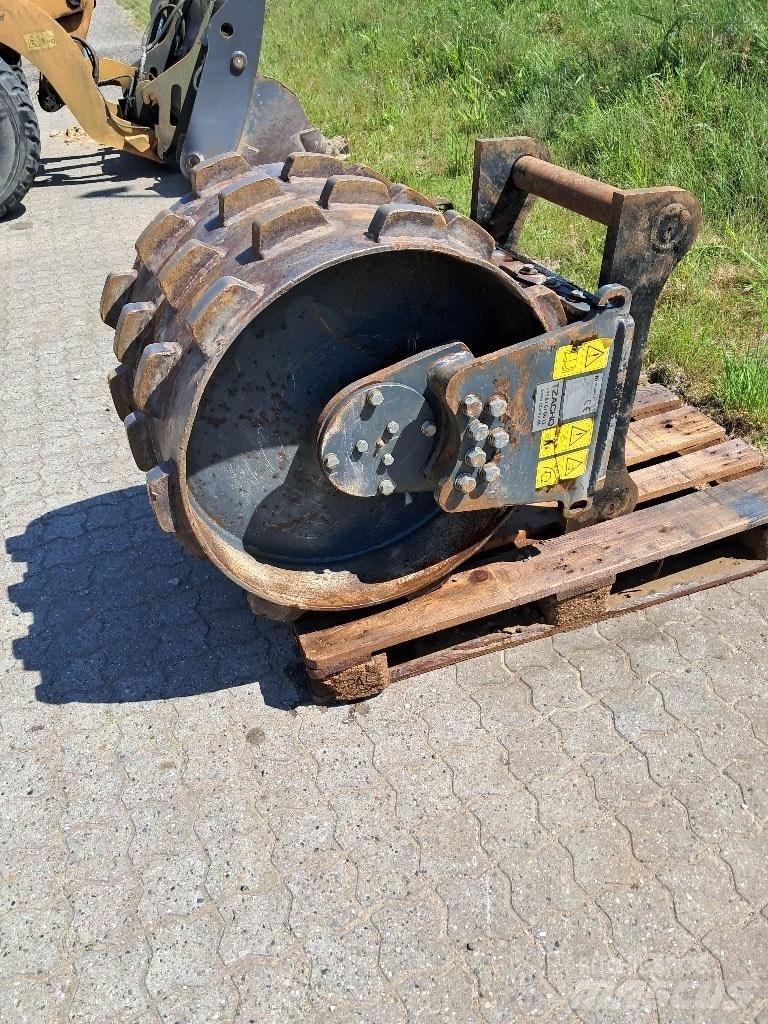 CASE 800x600 Pribor i rezervni delovi za nabijanje