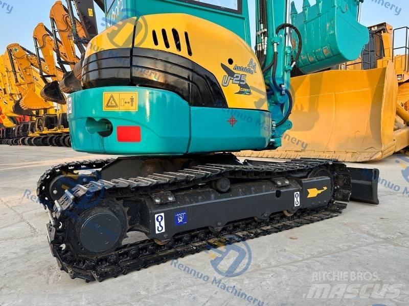 Kubota U 25 Mini bageri < 7t