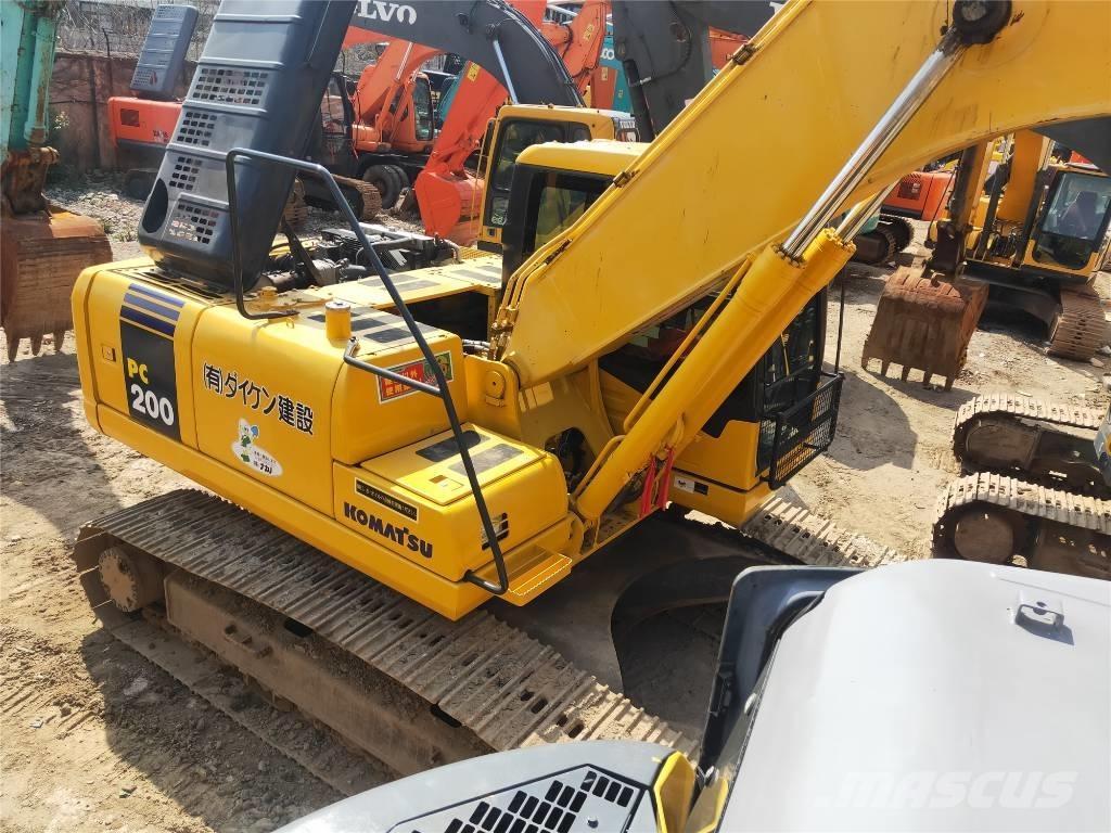 Komatsu PC200-7 Bageri guseničari