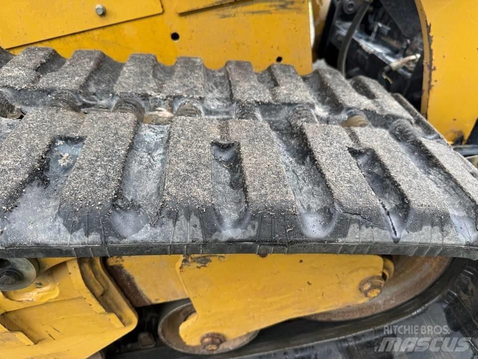 CAT 299 Skid steer mini utovarivači
