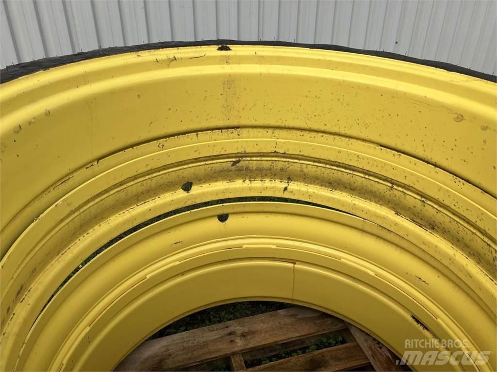 Taurus 270/95R44 Gume, točkovi i felne