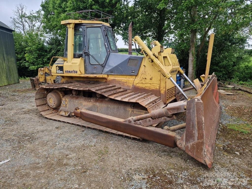 Komatsu Px65 Buldožeri guseničari