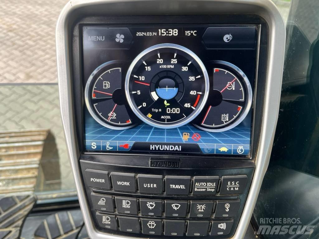 Hyundai HX 220 L Bageri guseničari