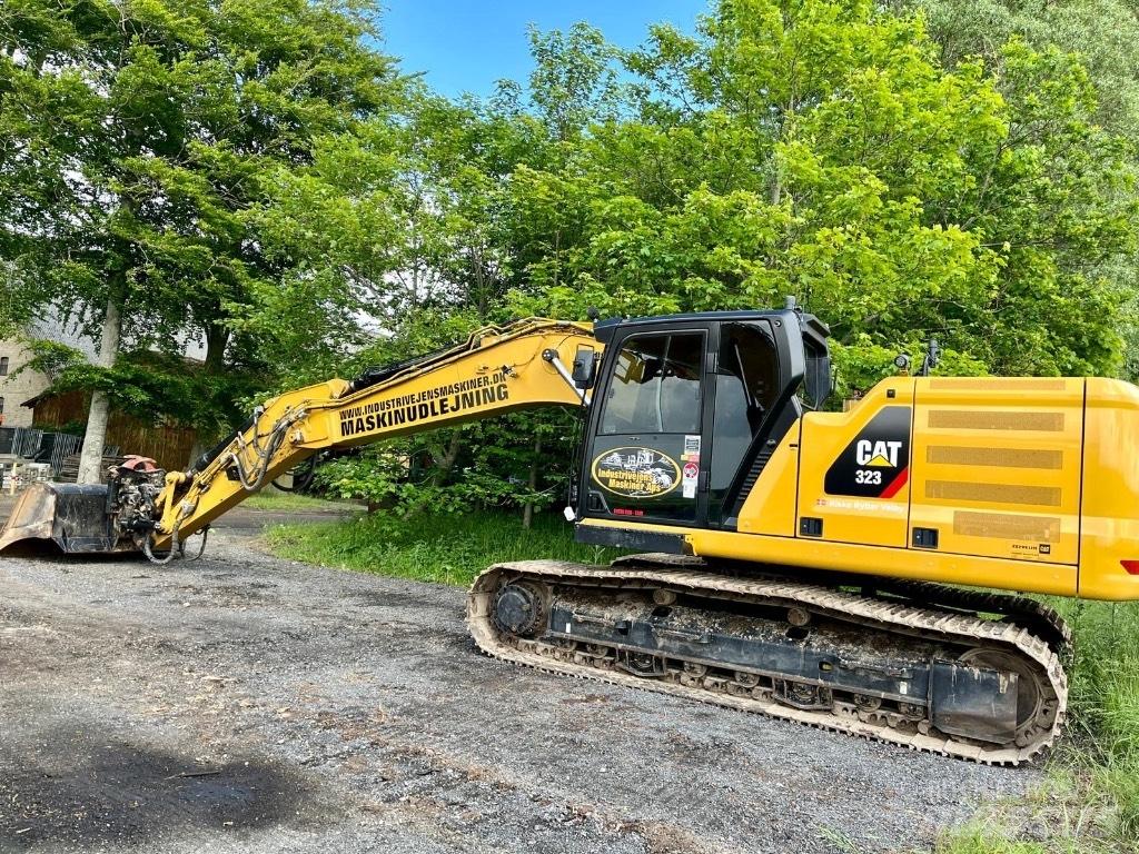 CAT 323 NG - nextgen Bageri guseničari
