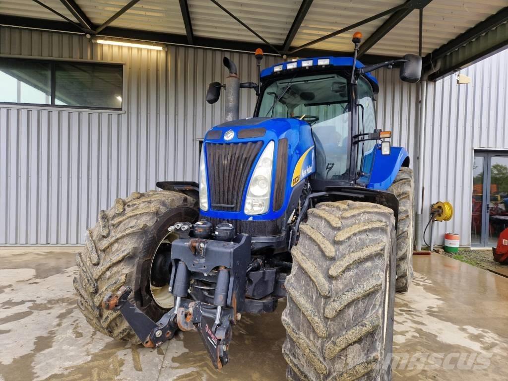 New Holland T 8020 Traktori