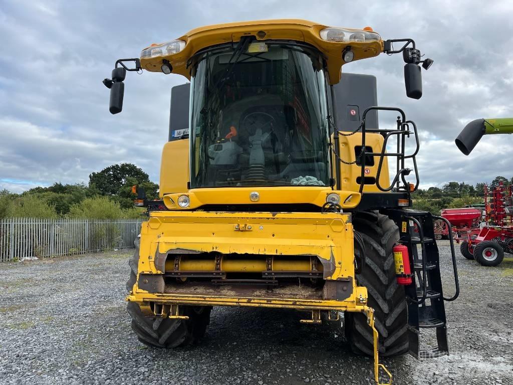 New Holland CX 8070 Kombajni