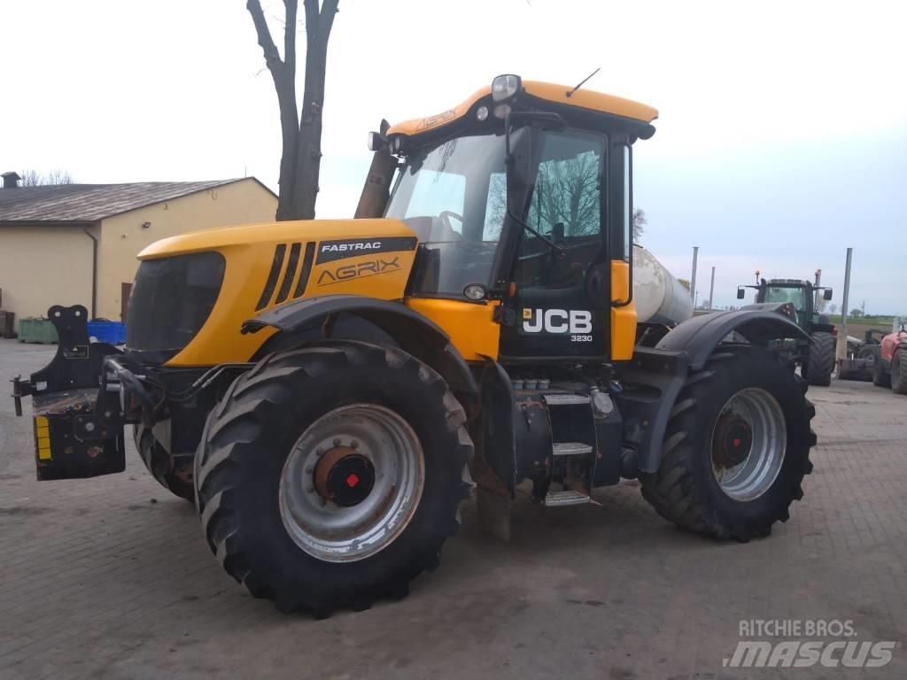 JCB Fastrac 3230 Traktori