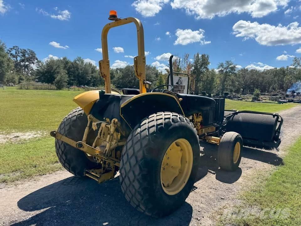 John Deere 5320 Traktori