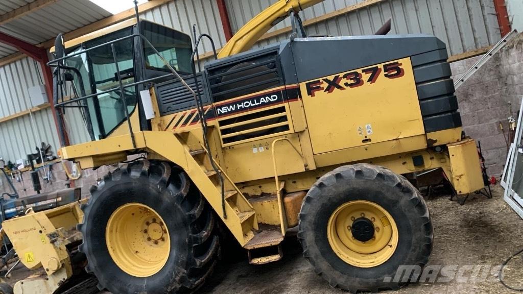 New Holland Fx375 Mašine za stočnu hranu sa sopstvenim pogonom