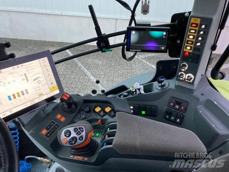 CLAAS AXION 870 Traktori