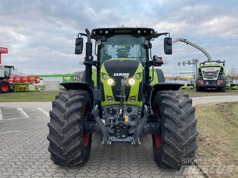 CLAAS AXION 870 Traktori