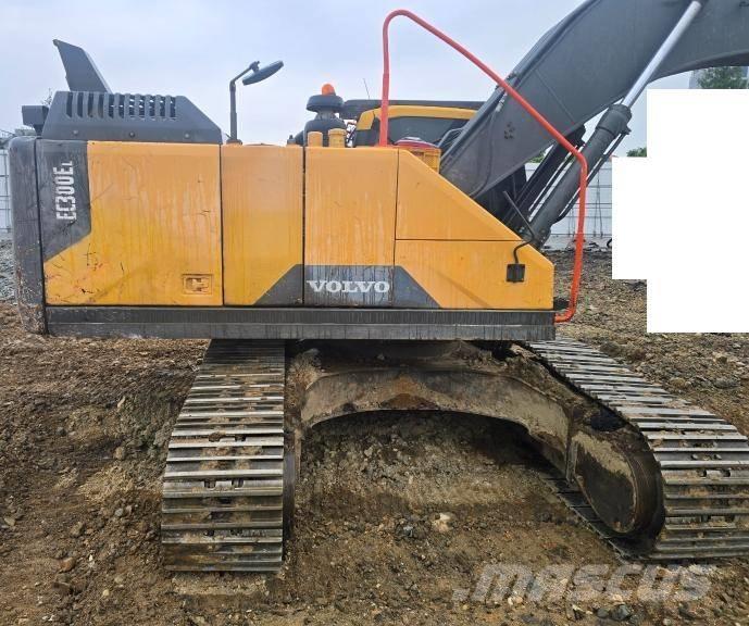 Volvo EC 300 EL Bageri guseničari