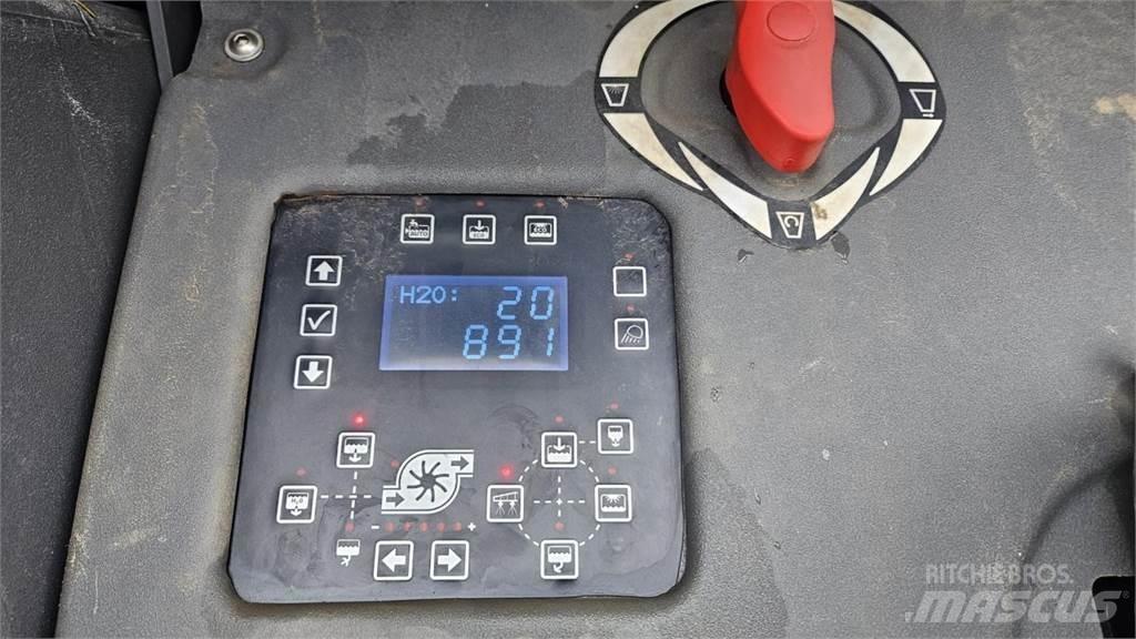 Fendt Rogator 355 Vučene prskalice