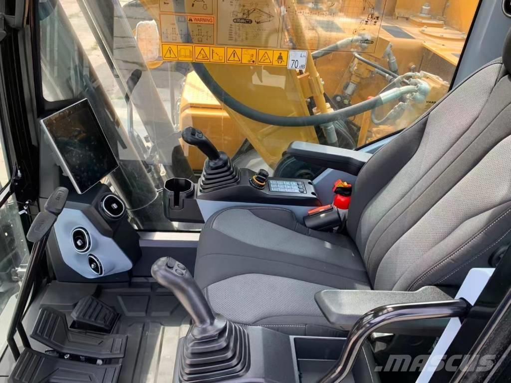 Sany SY 215 C LC Bageri guseničari