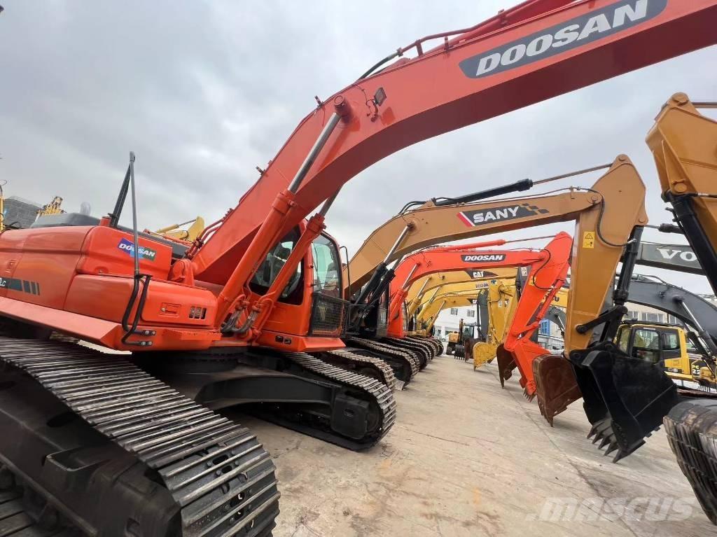 Doosan DOOOSAN DX300 Bageri guseničari