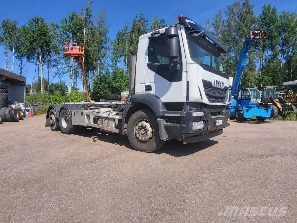 Iveco Stralis-360 Kamioni sa ravan platformom / vitlom