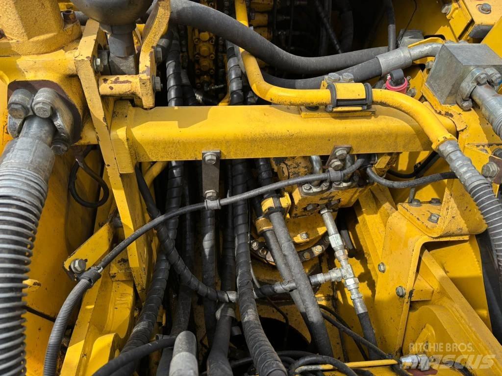 Komatsu PC 290 NLC-8 Bageri guseničari