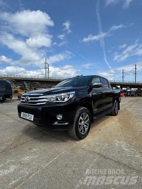 Toyota Hilux Pik up kamioni