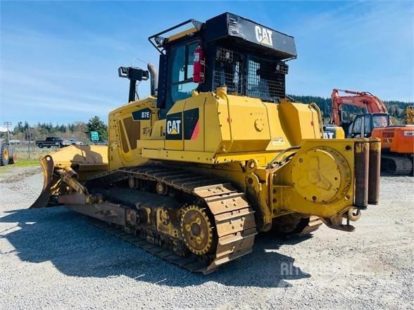 CAT D7E Buldožeri guseničari