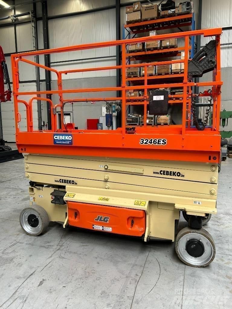 JLG 3246ES Makazaste platforme
