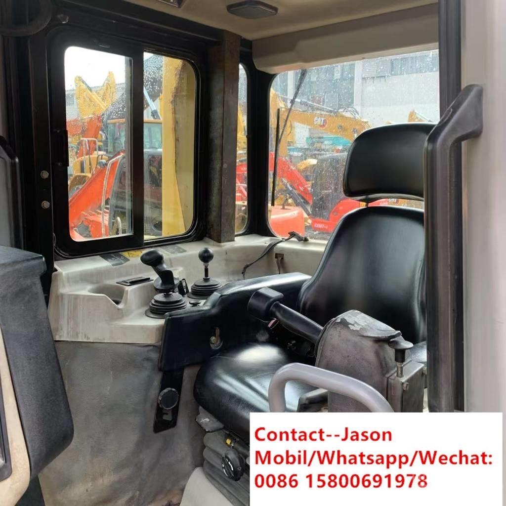CAT D 6 R III Buldožeri guseničari