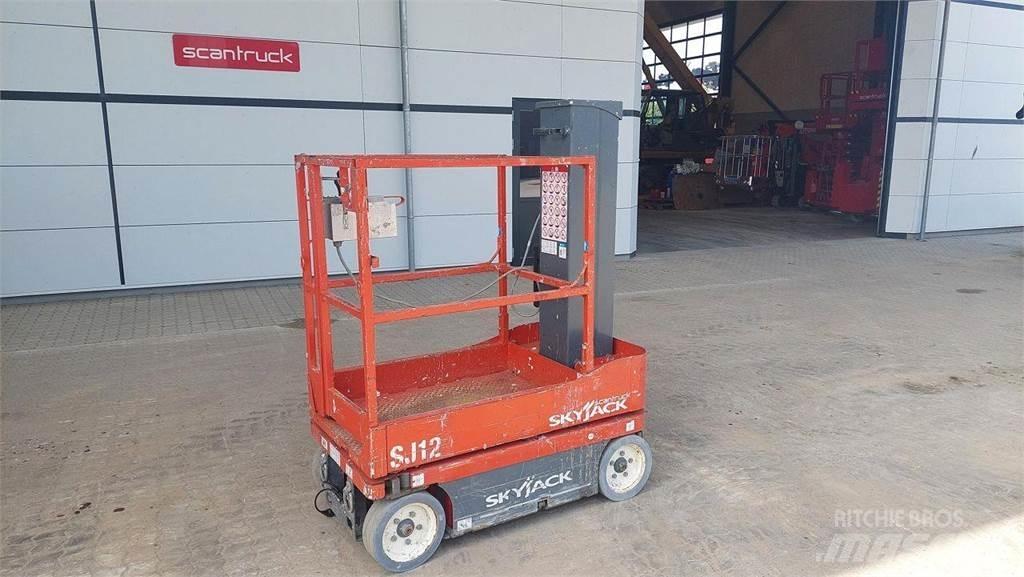SkyJack SJ12 Jarbolne penjajuće platforme