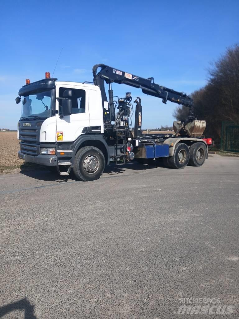 Scania P 400 Rol kiper kamioni sa kukom za podizanje tereta