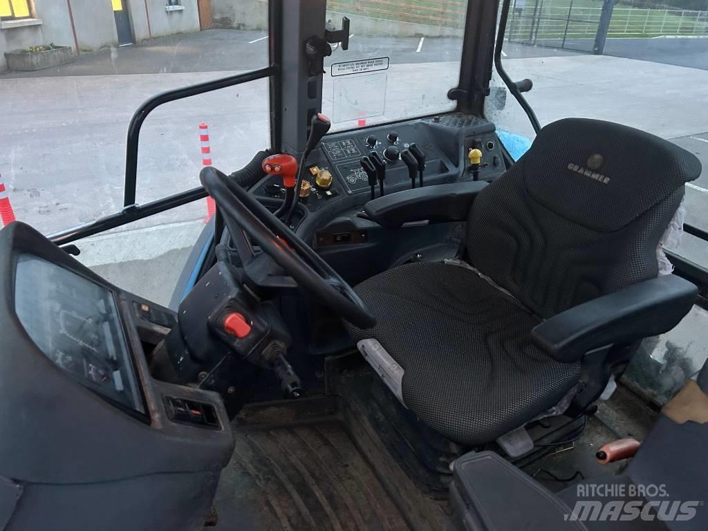 New Holland TM 140 Traktori