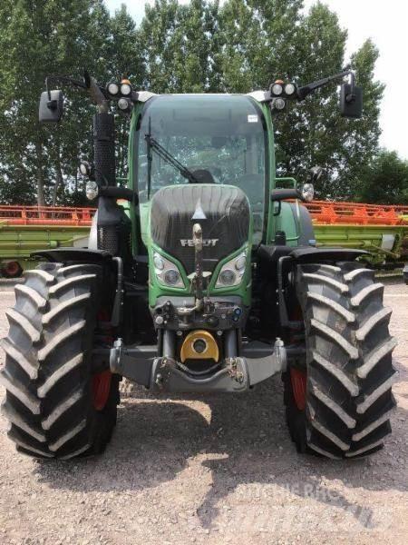 Fendt 516 Vario Traktori