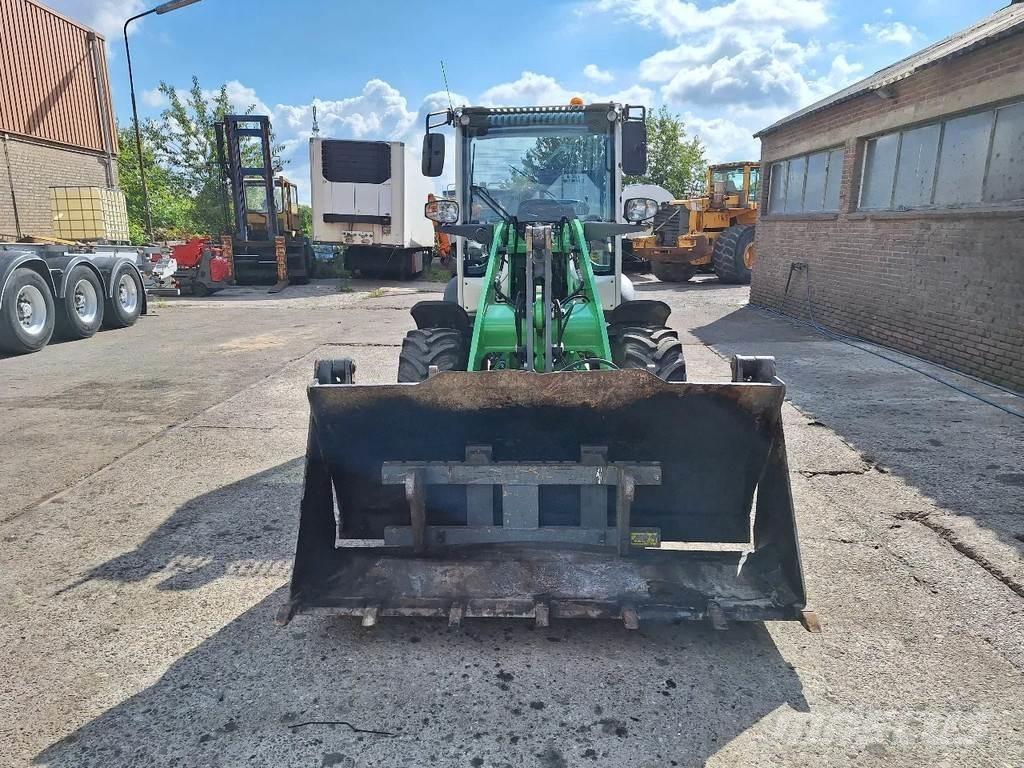 Liebherr L506C Mini utovarivači