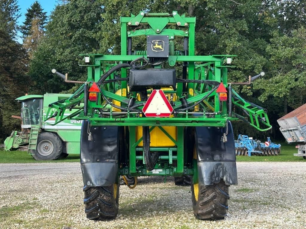 John Deere 740 Vučene prskalice