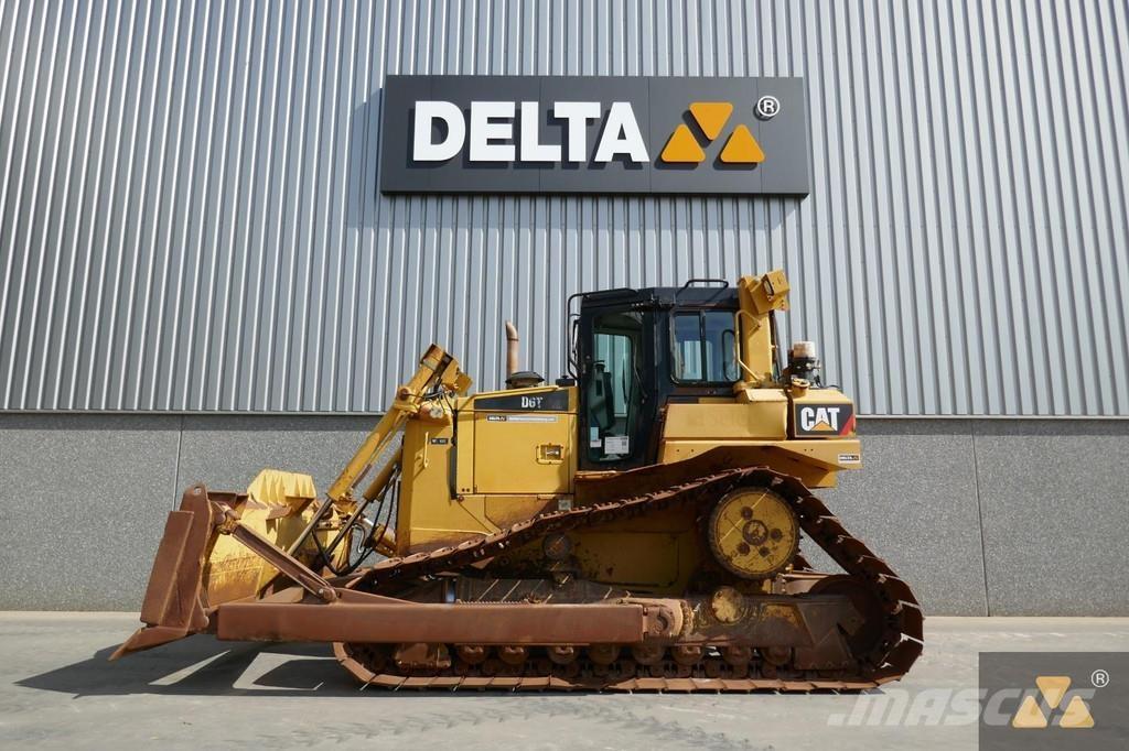 CAT D6T LGP Buldožeri guseničari