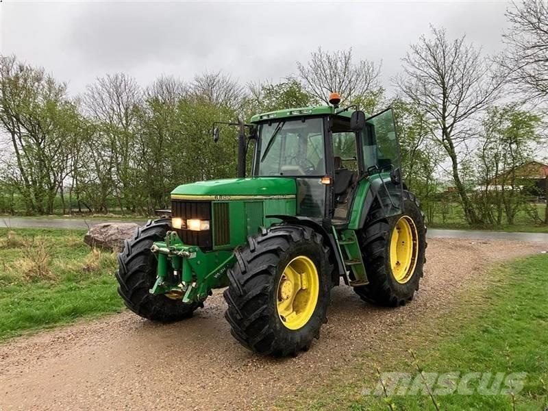 John Deere 6800 Traktori