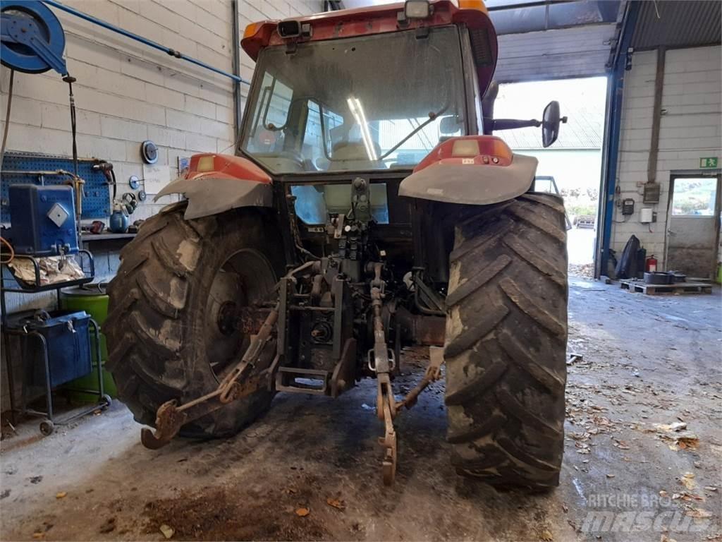 Case IH MXM130 Traktori