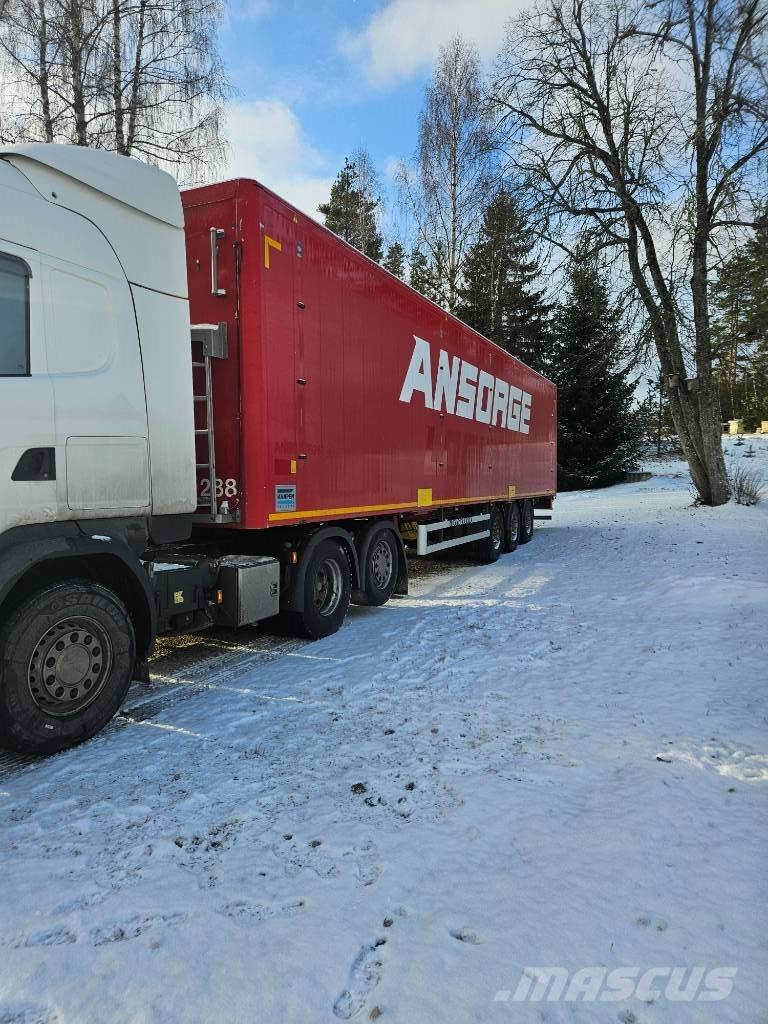 Knapen K200 Poluprikolice sa pokretnim podom