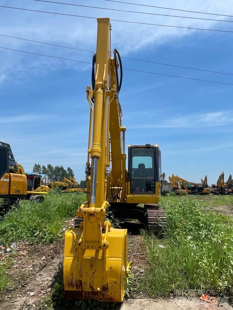 Komatsu PC 138 US Bageri guseničari
