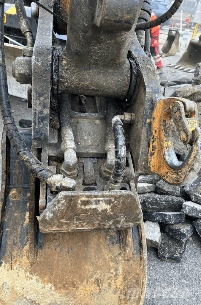 JCB Hydradig Bageri točkaši