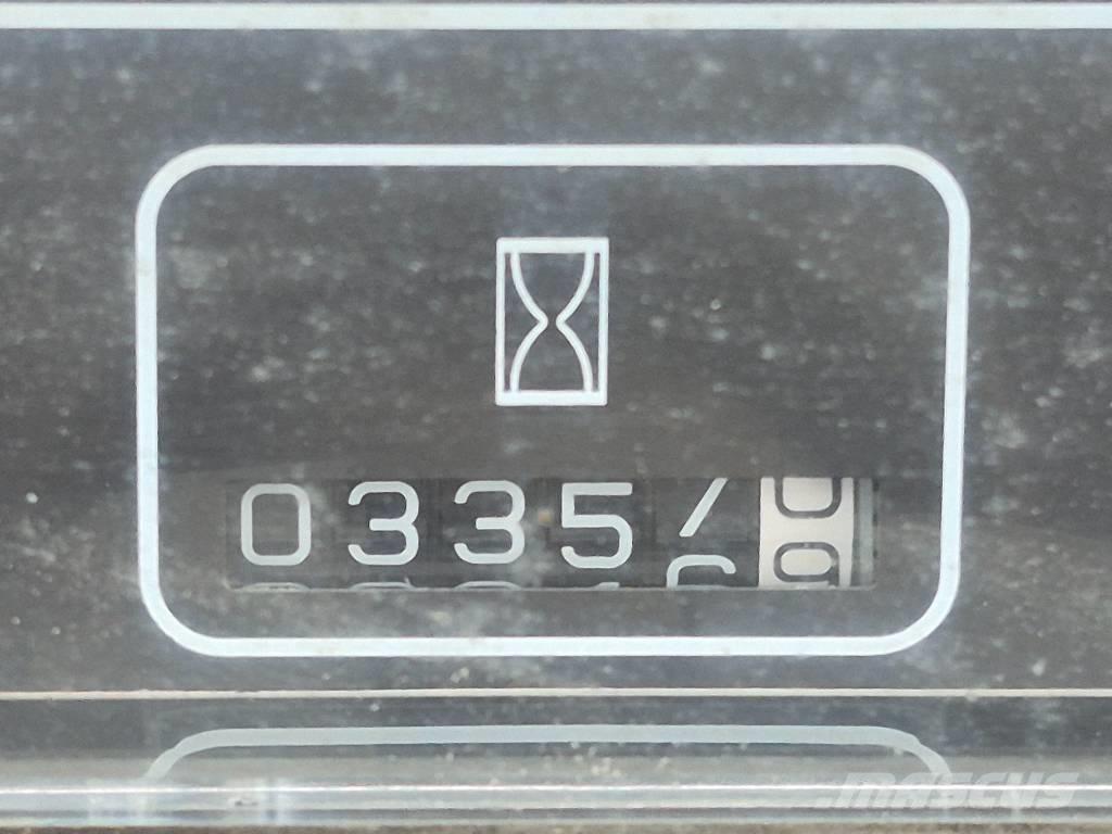 Nissan F04 B 40 H Viljuškari - ostalo
