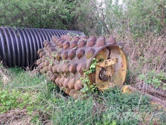 CAT 663 E Oprema za rukovanje i postavljanje
