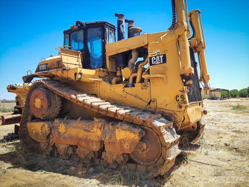 CAT D10 Buldožeri guseničari